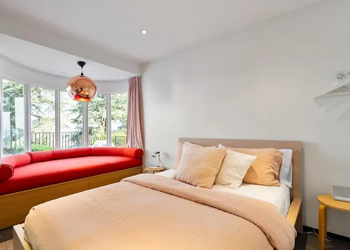Silver Lake Views! The Hummingbird - Guest Suite